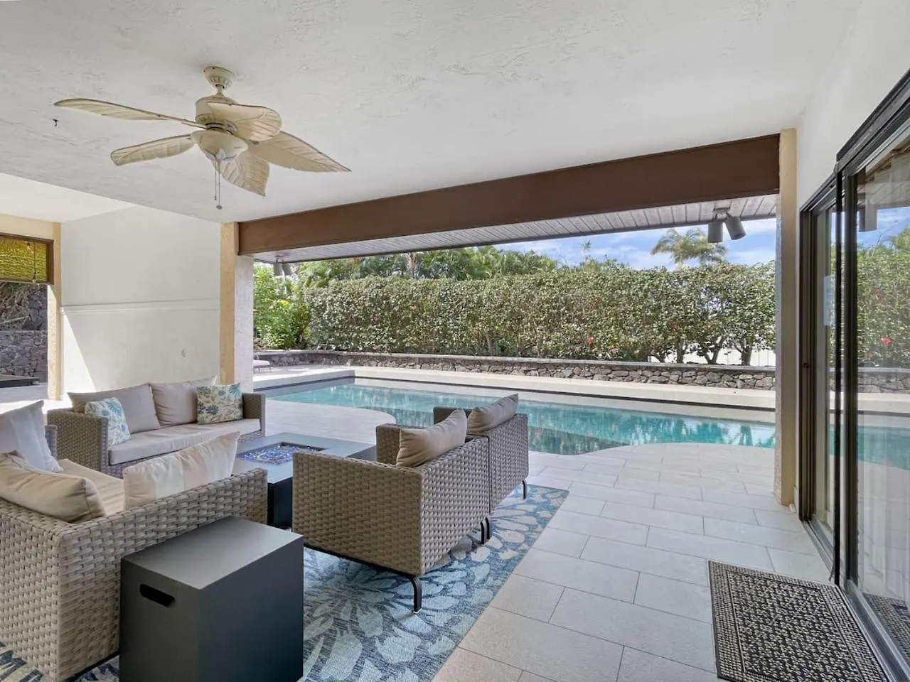 Kona Paradise Apartment With Pool Καϊλούα-Κόνα